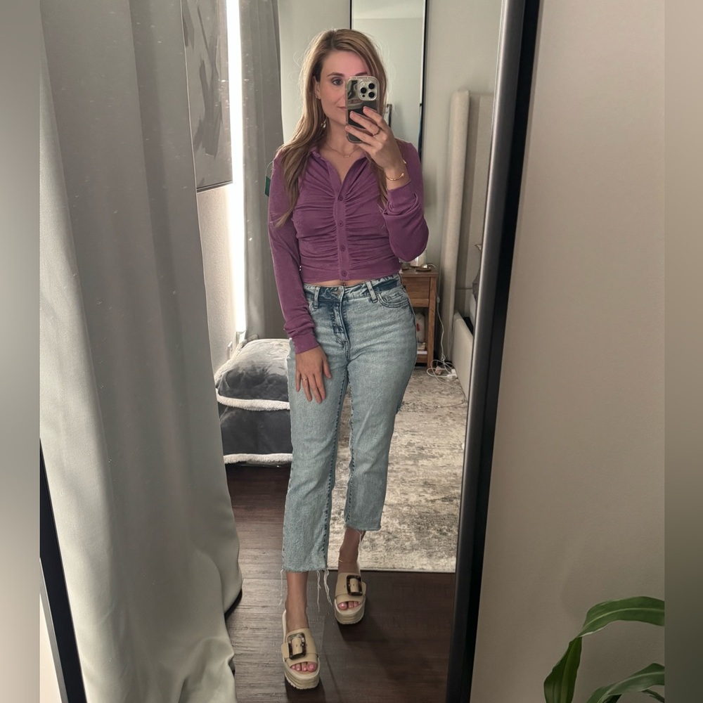 Purple Ruched Button-Up Women's Top - Picture 9 of 10